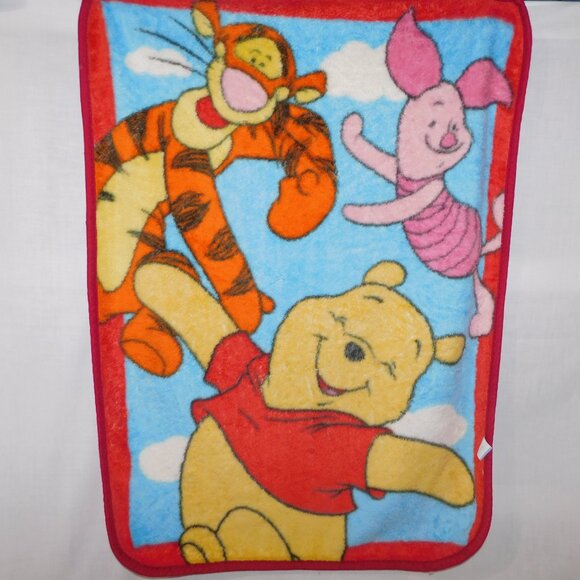 VTG Disney Winnie the Pooh Piglet Tigger Plush Fleece Blanket Red Blue 30 x 42 - Picture 5 of 5
